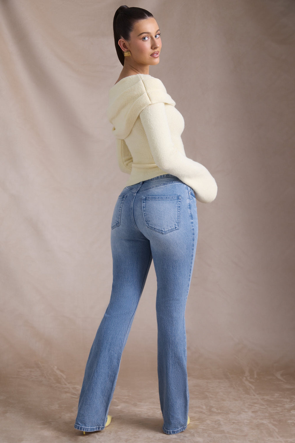 High-Rise Flared Jeans in Vintage Wash